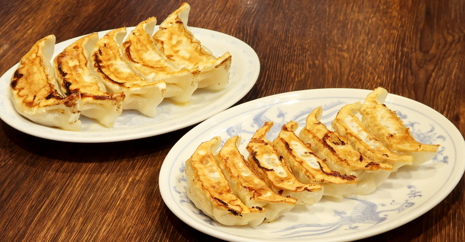 駅チカ！23時まで楽しめる餃子居酒屋